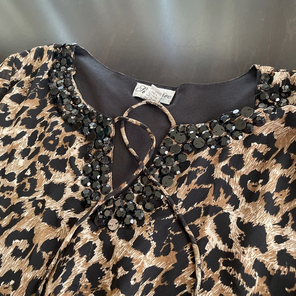 Cheetah Print Top - Picture 3 of 8